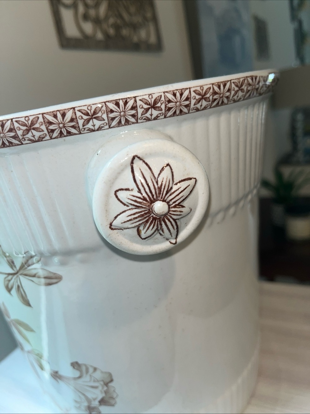 Vintage Johnson Brothers White Ceramic Slop Jar with Brown Floral Motif - Picture 9 of 14